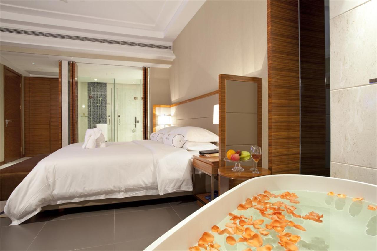 Joya International Hotel Sanya Eksteriør billede